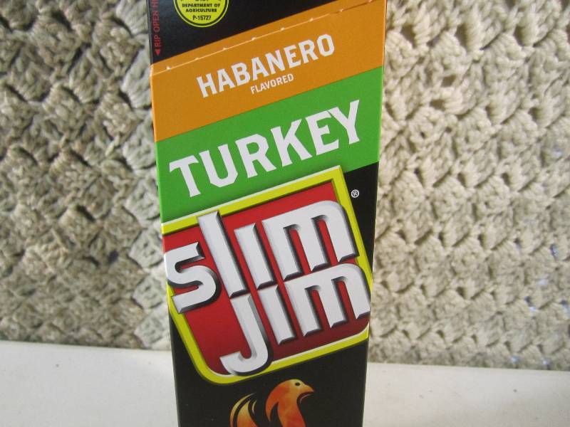 lot 288 image: Box of 24 Slim Jim Sticks Habanero ...