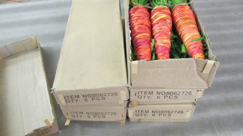 5 Boxes of 6 Handcrafted Woven Carr...
