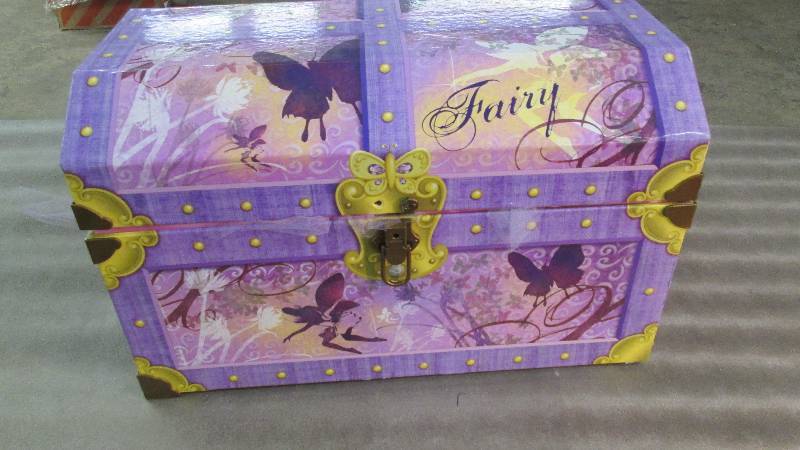 Fairy Trunk with Accessories & Cost...