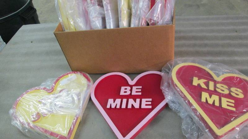 Lot of 16 Large Conversation Hearts...