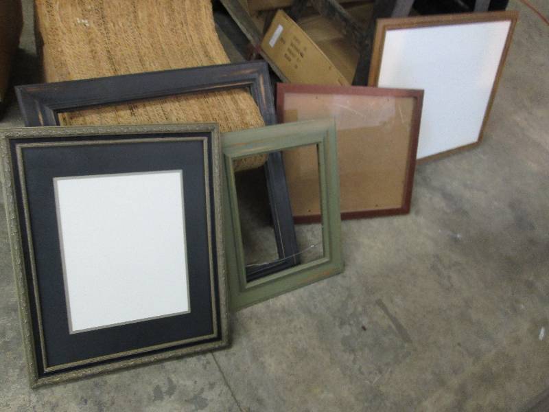 Lot of 6 Frames - 1 with matting...