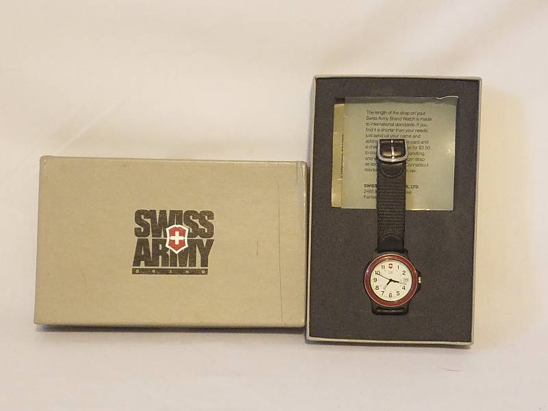 AUTHENTIC SWISS ARMY WATCH