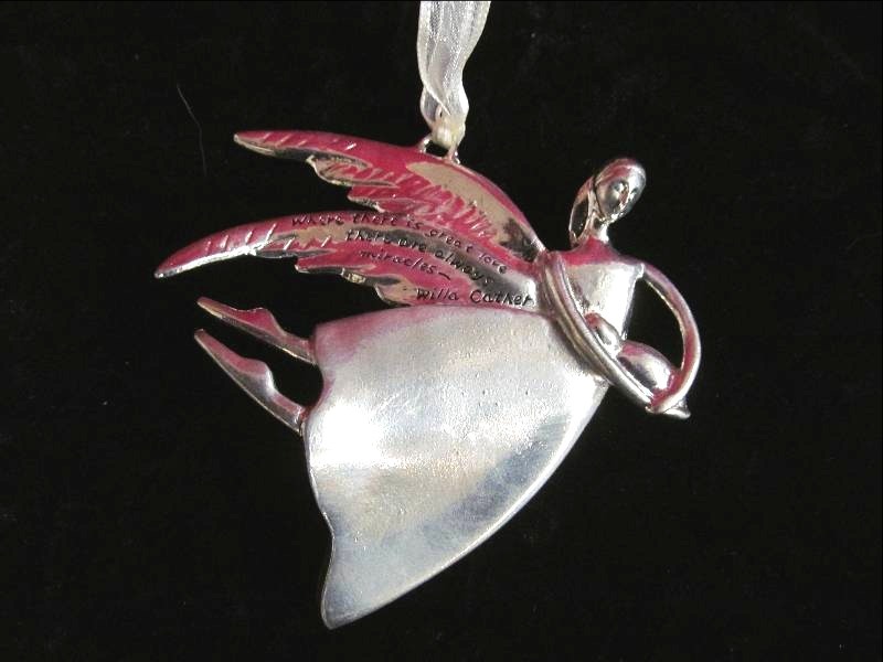 lot 3 image: jewelry