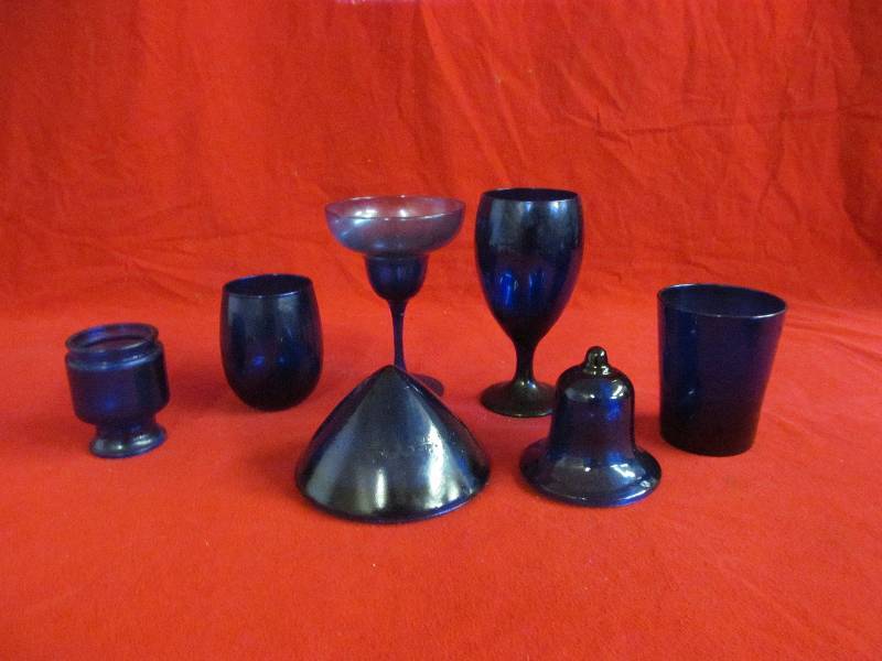 lot 68 image: Cobalt glassware collection