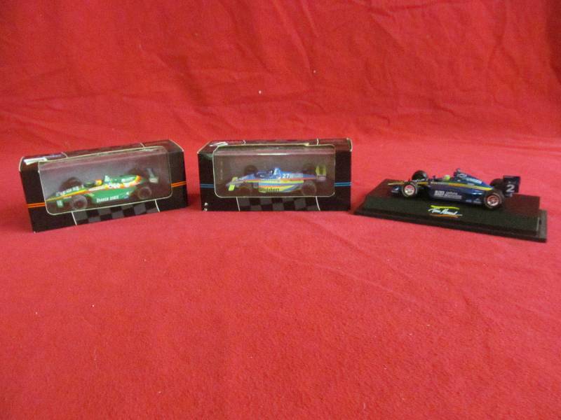 lot 71 image: Onyx models