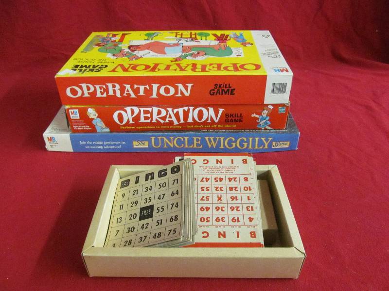 lot 97 image: vintage games