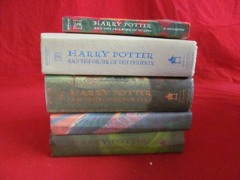 lot 118 image: Harry Potter Books