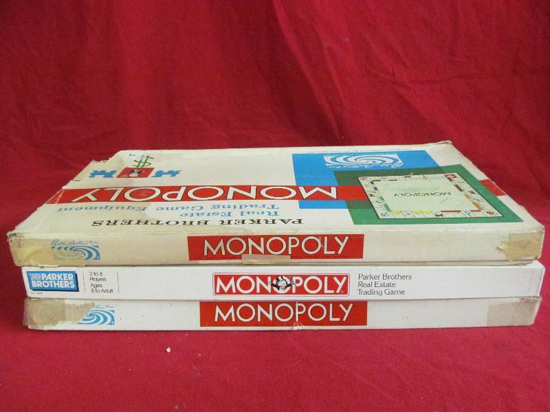 lot 136 image: monopoly games