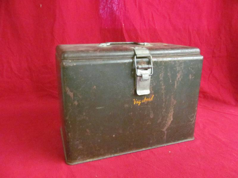 lot 153 image: Vintage Vagabond ice chest