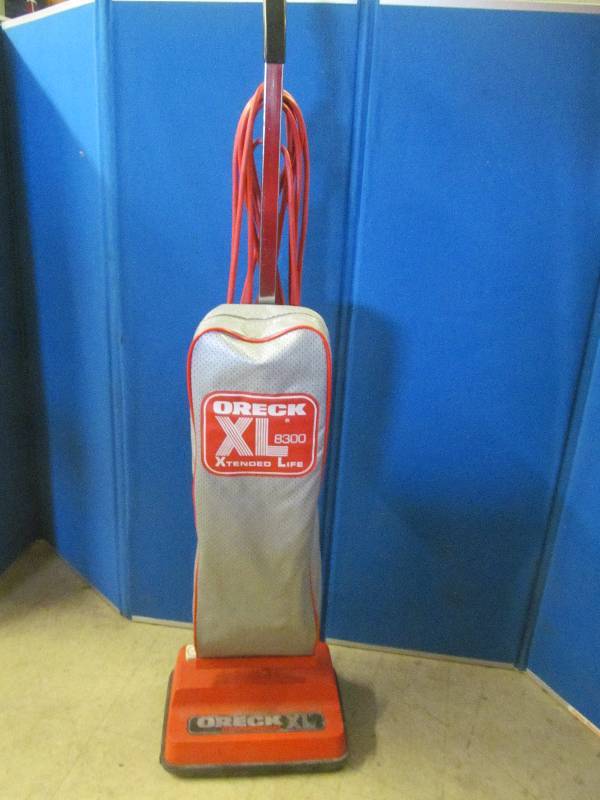 lot 155 image: Oreck XL8300 vacuum