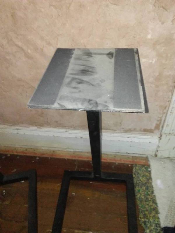 lot 82 image: Speaker Stands - Metal