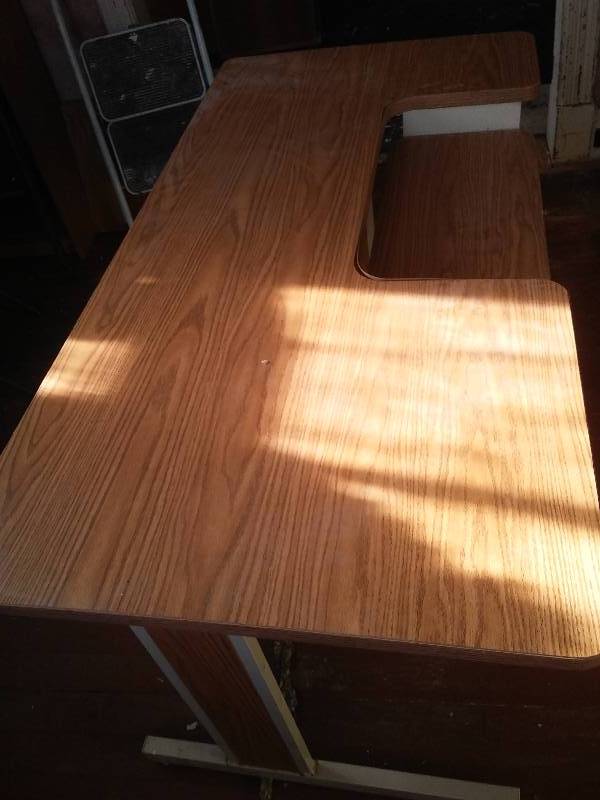 lot 78 image: Computer TableDesk, Solid, sturdy, good condition