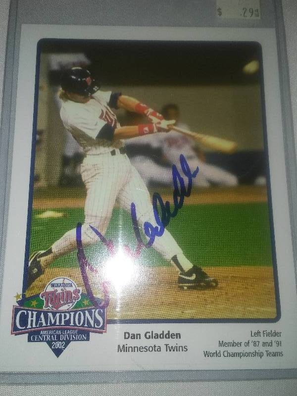 lot 112 image: 2 Twins autographed Cards, Dan Gladden, Jacque Jones.