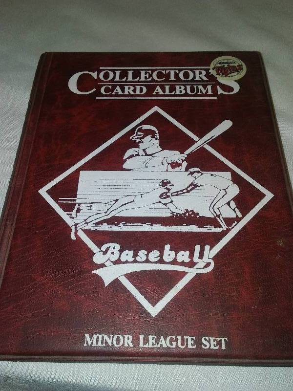 lot 137 image: Collector Book of MLB Baseball Stars, Puckett, Gladden, Gooden, Griffey Jr.