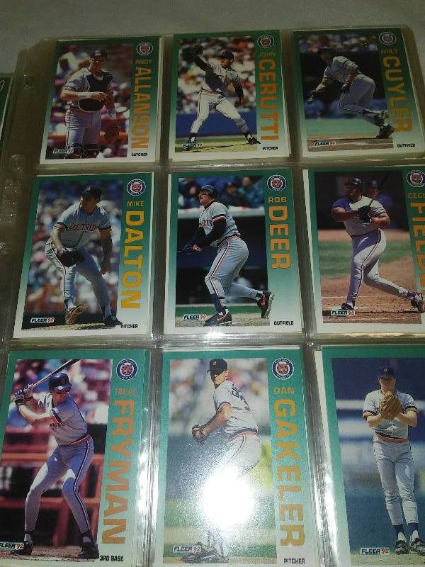 lot 138 image: Fleer 1992 cards, Baseball MLB, appears to be complete and numbered in order