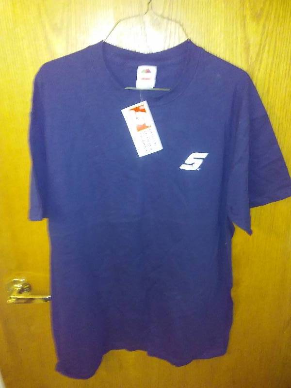 lot 144 image: 3 Snap-on Blue T-shirts, size Extra large