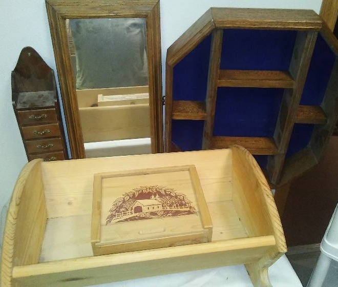 lot 95 image: Wood Crafted Items, Rocking Cradle