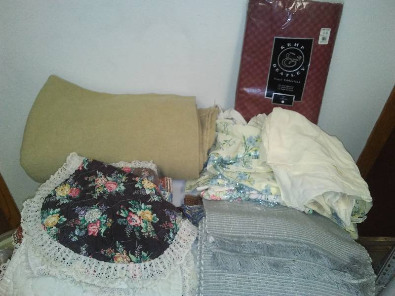 lot 96 image: Flour Sack Towels, Material, Wool Blanket, 70 in Round Table cloth-NEW, vintage placemats