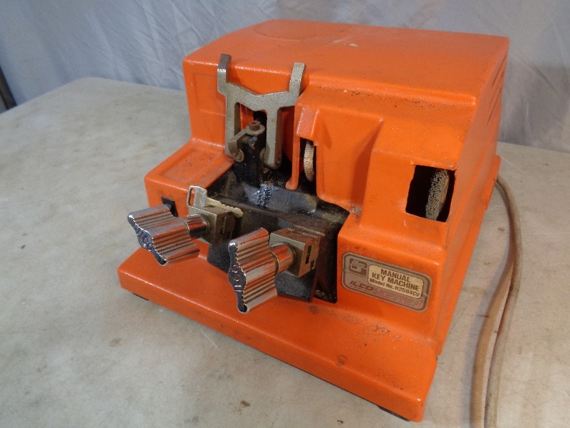lot 5 image: Ilco Key Cutting Machine