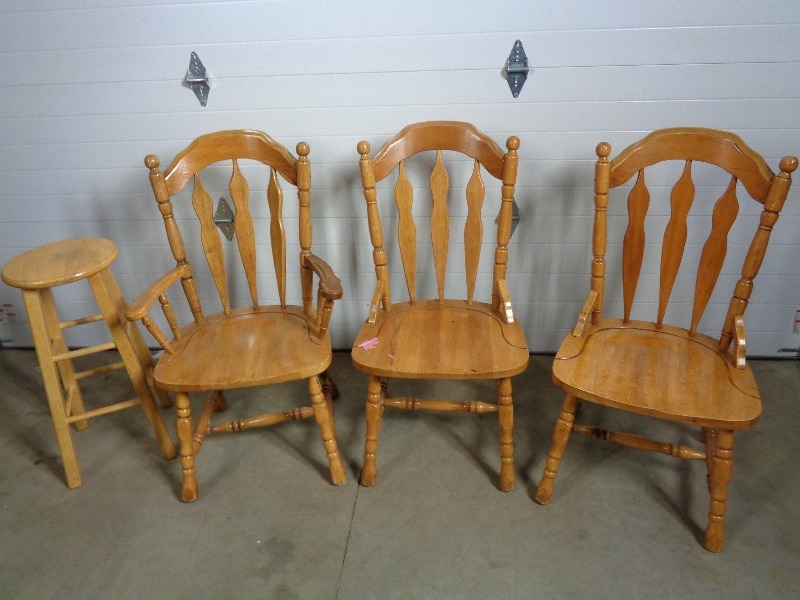 lot 152 image: Chairs and Stool