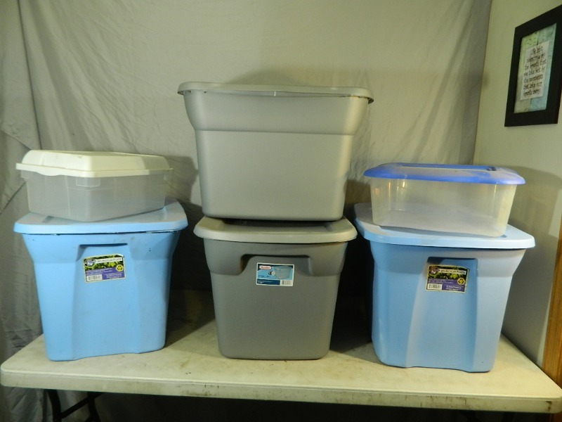 lot 78 image: 6 Totes with Lids