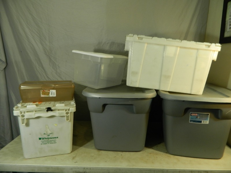 lot 79 image: 6 Totes with Lids