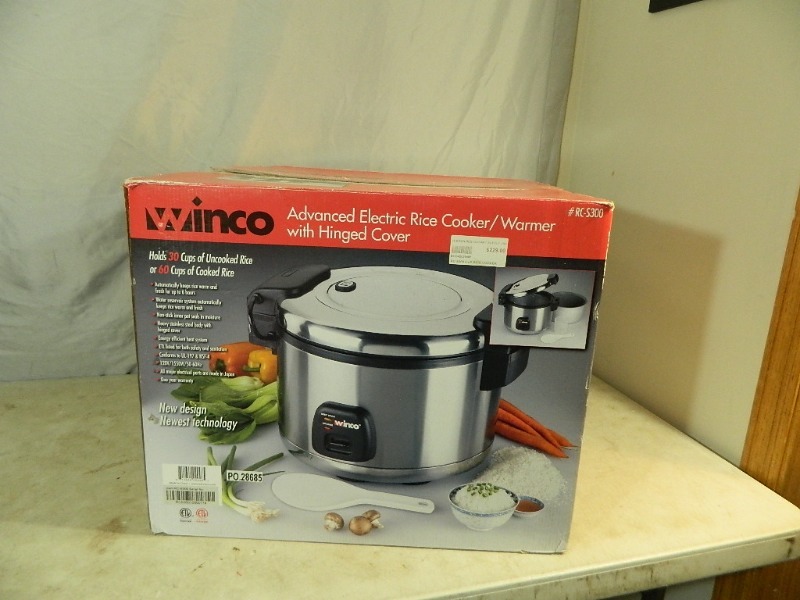 lot 109 image: Large Rice Cooker