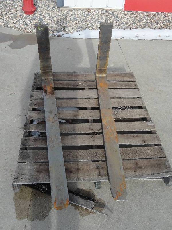 lot 2 image: Forks Class 2