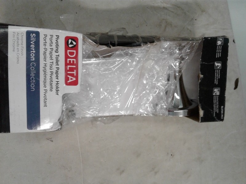 Delta 3 Piece Silverton Collection