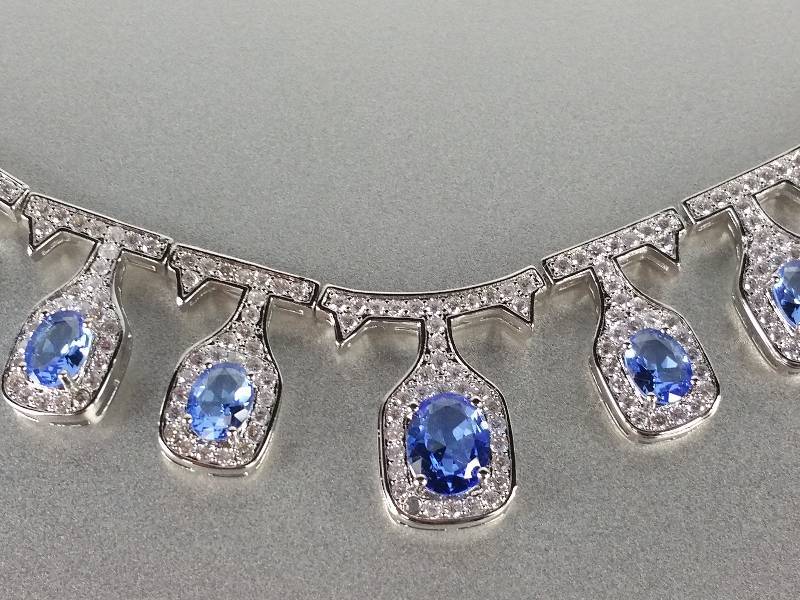 lot 15B image: Tanzanite Estate Necklace