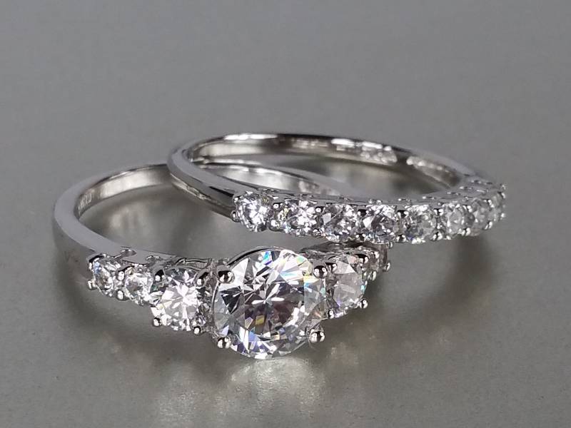 lot 43 image: White Sapphire Wedding Ring Set