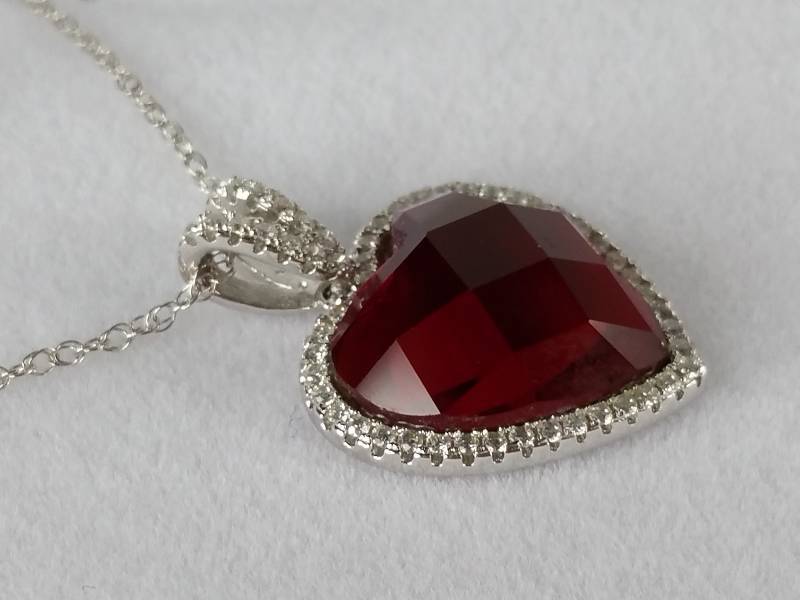 lot 56 image: Ruby Sweetheart Necklace