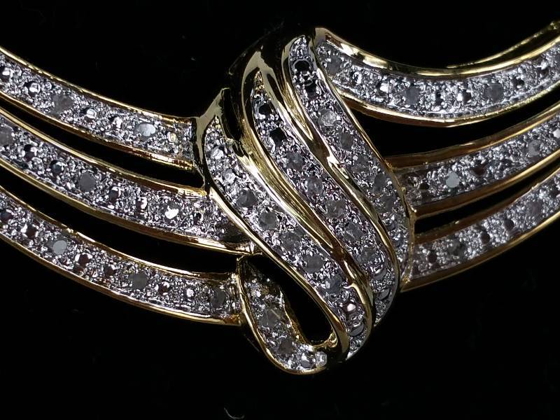 lot 57 image: Rolex Style Diamond Necklace