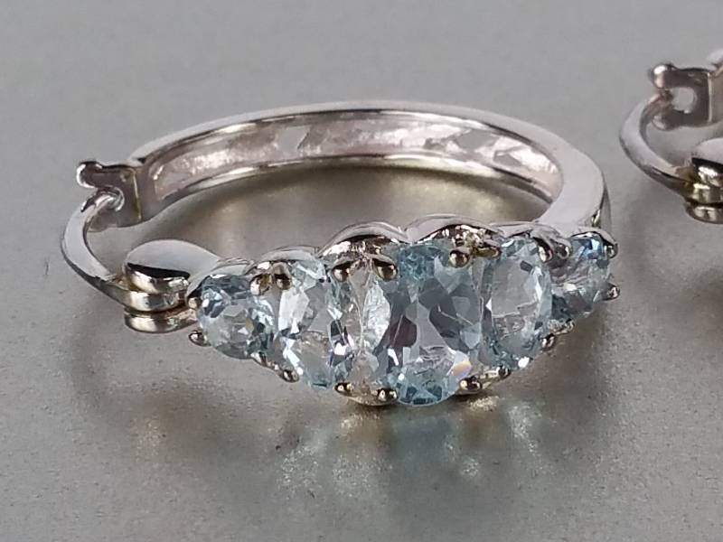 lot 63 image: Aquamarine Earrings