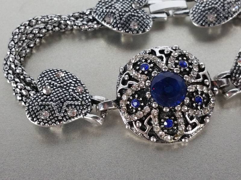 lot 95 image: Gemstone Tennis Bracelet