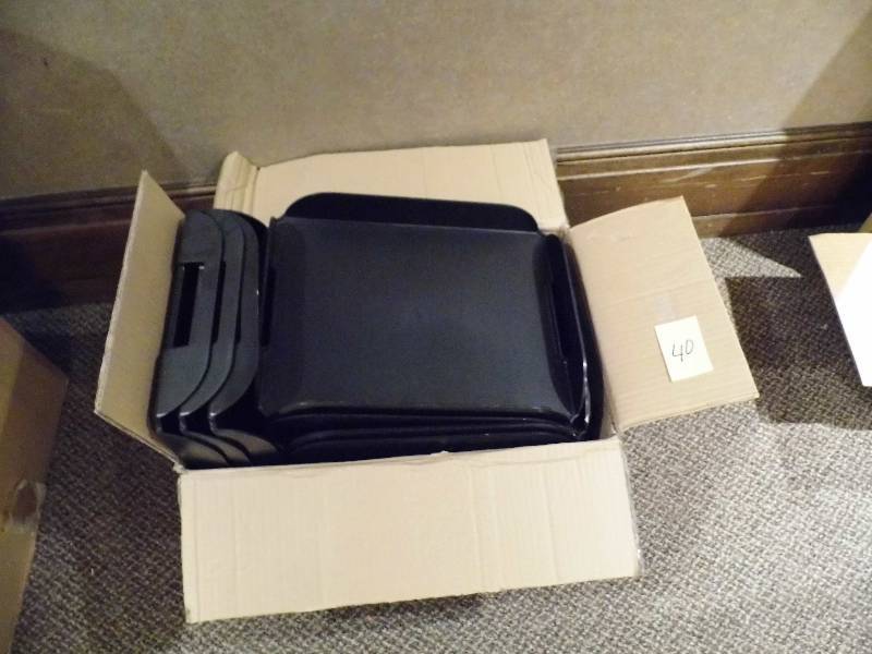 Lot of 12 Trays