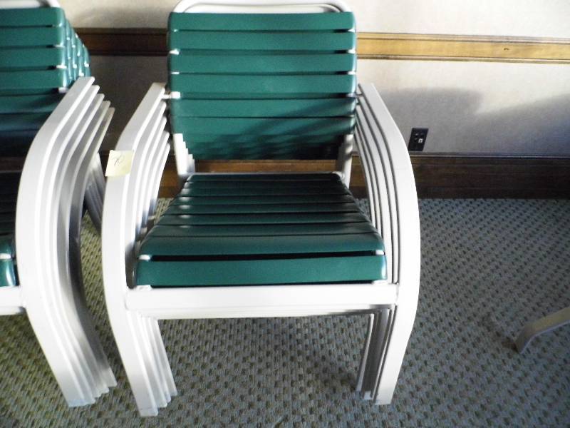 Lot of 5 Patio Chairs