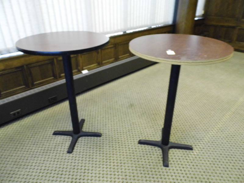 Lot of 2 Tables