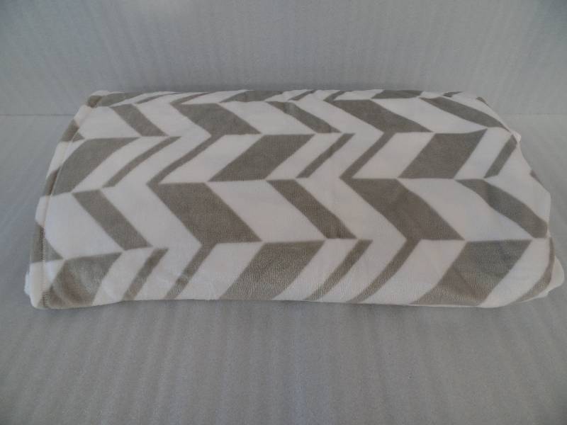 lot 60 image: Blanket