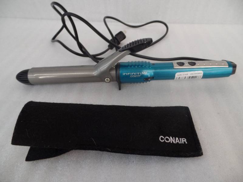 lot 82 image: Curling Iron
