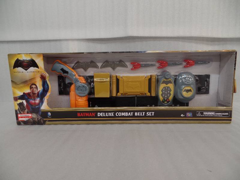 lot 100 image: Batman Belt