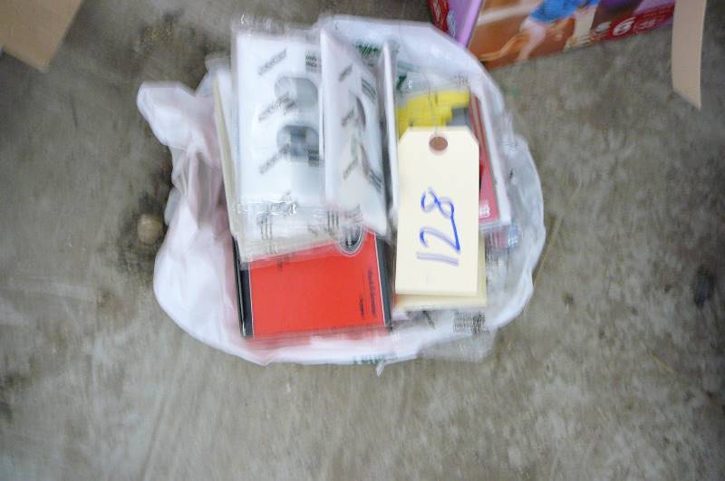 lot 128 image: Lot of Electrical