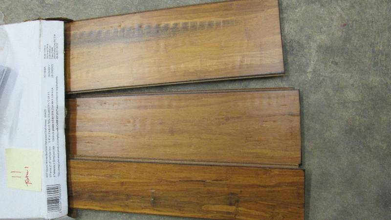 lot 2 image: 5 Cases Home Decorators Collection ...