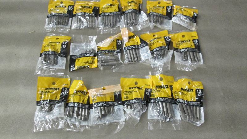 lot 37 image: 18 pks (144)DeWalt DW2022B8 #2 Phil...