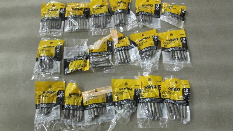 lot 39 image: 18 pks (144)DeWalt DW2022B8 #2 Phil...