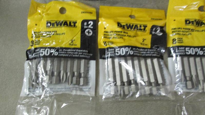 lot 43 image: 21 pks (144)DeWalt DW2022B8 #2 Phil...