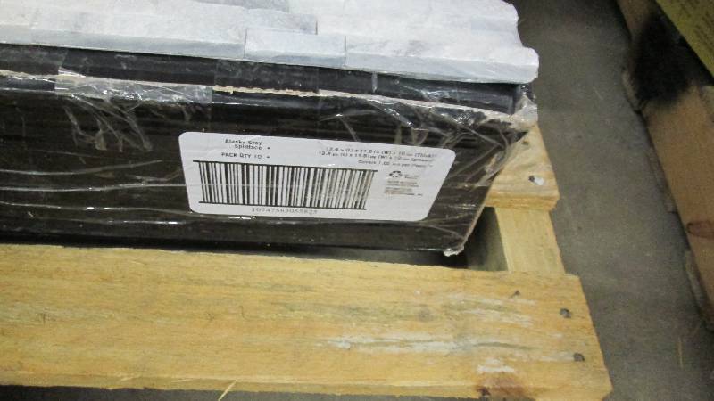 lot 100 image: 10 Sheets Alaska Gray Splitface 12 ...