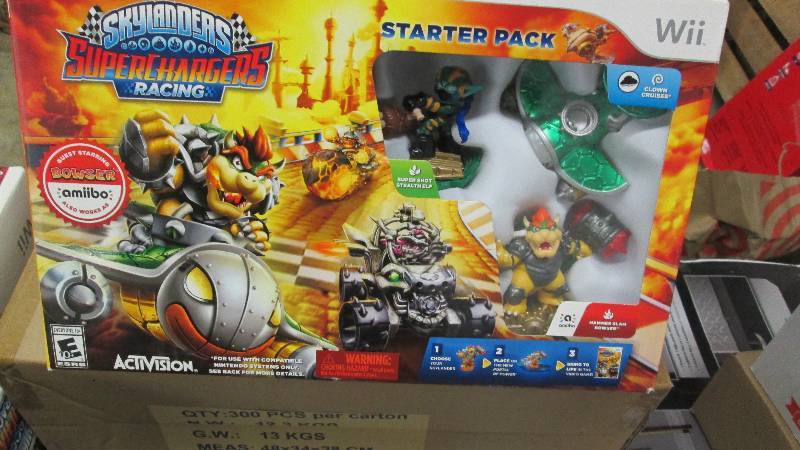 lot 118 image: Lot of 3 Wii Skylanders SuperCharge...