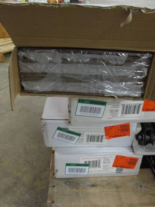 lot 149 image: 6 Cases Home Decorators Collection ...