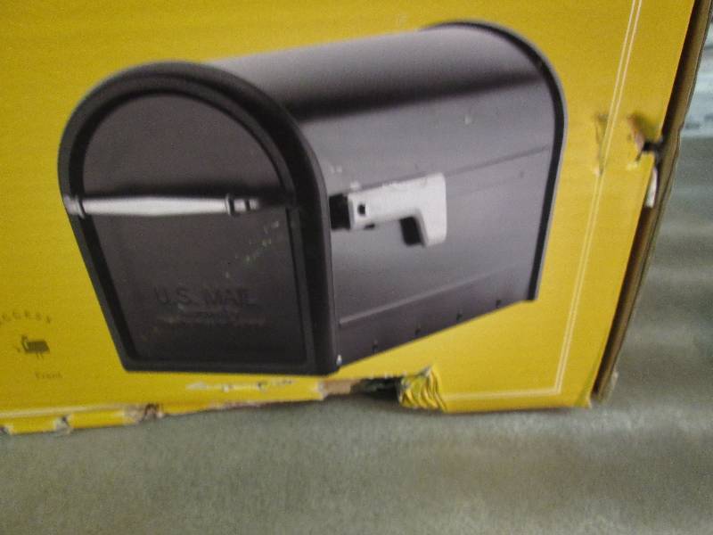 lot 214 image: Architectural Mailboxes Chadwick Ni...